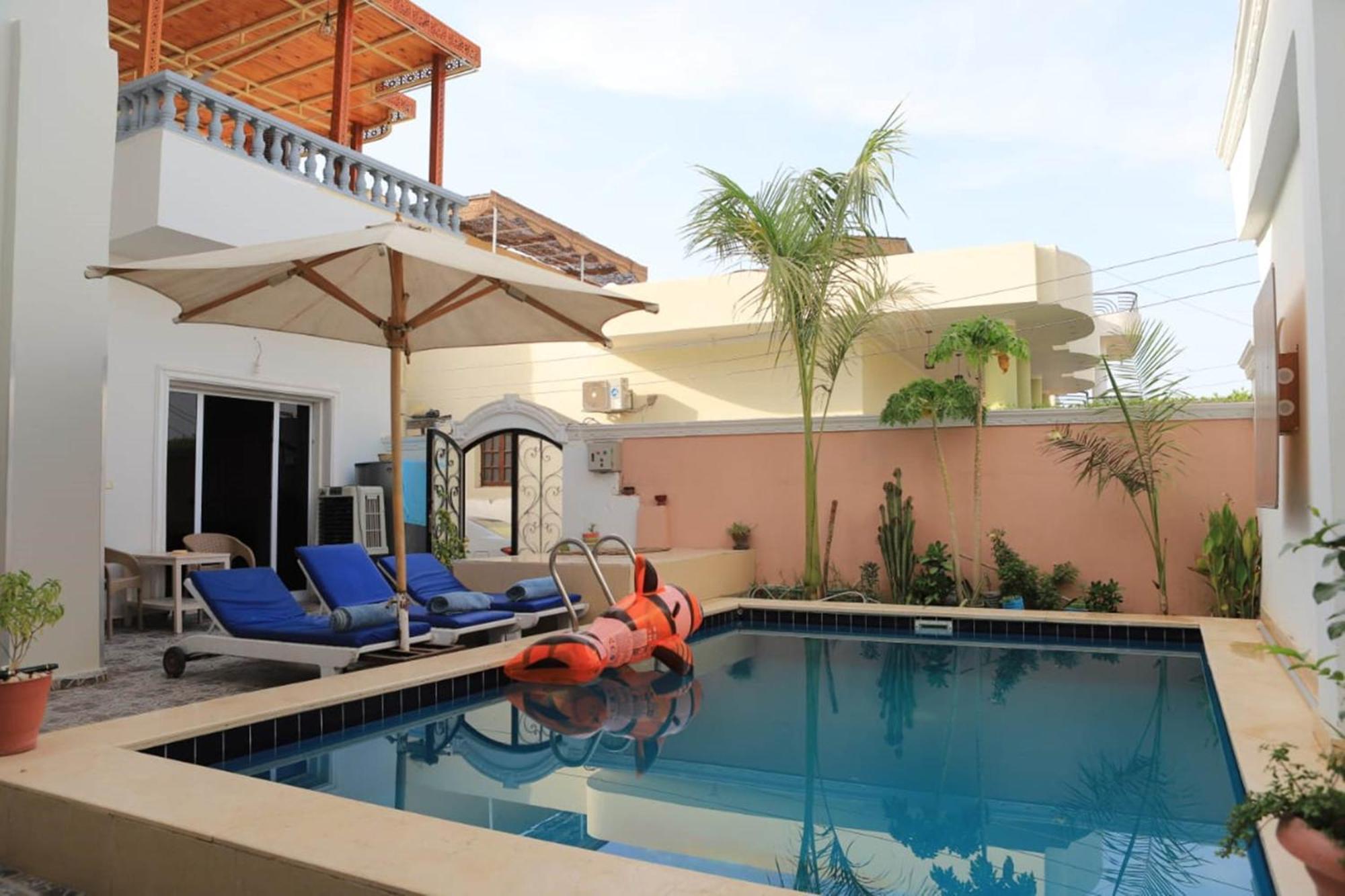 Nefertarie Guest House Luxor Exterior foto